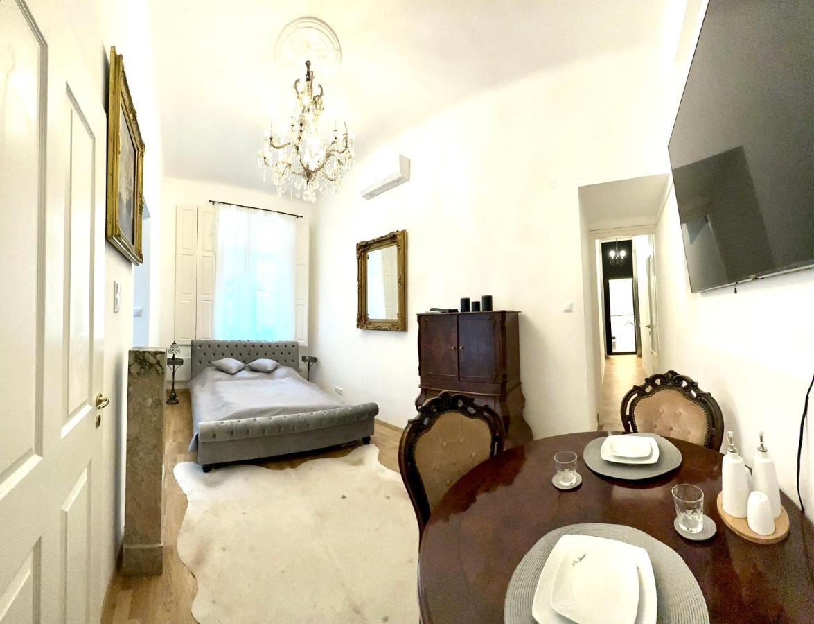 Central River Apartment Danube Budapest Kültér fotó